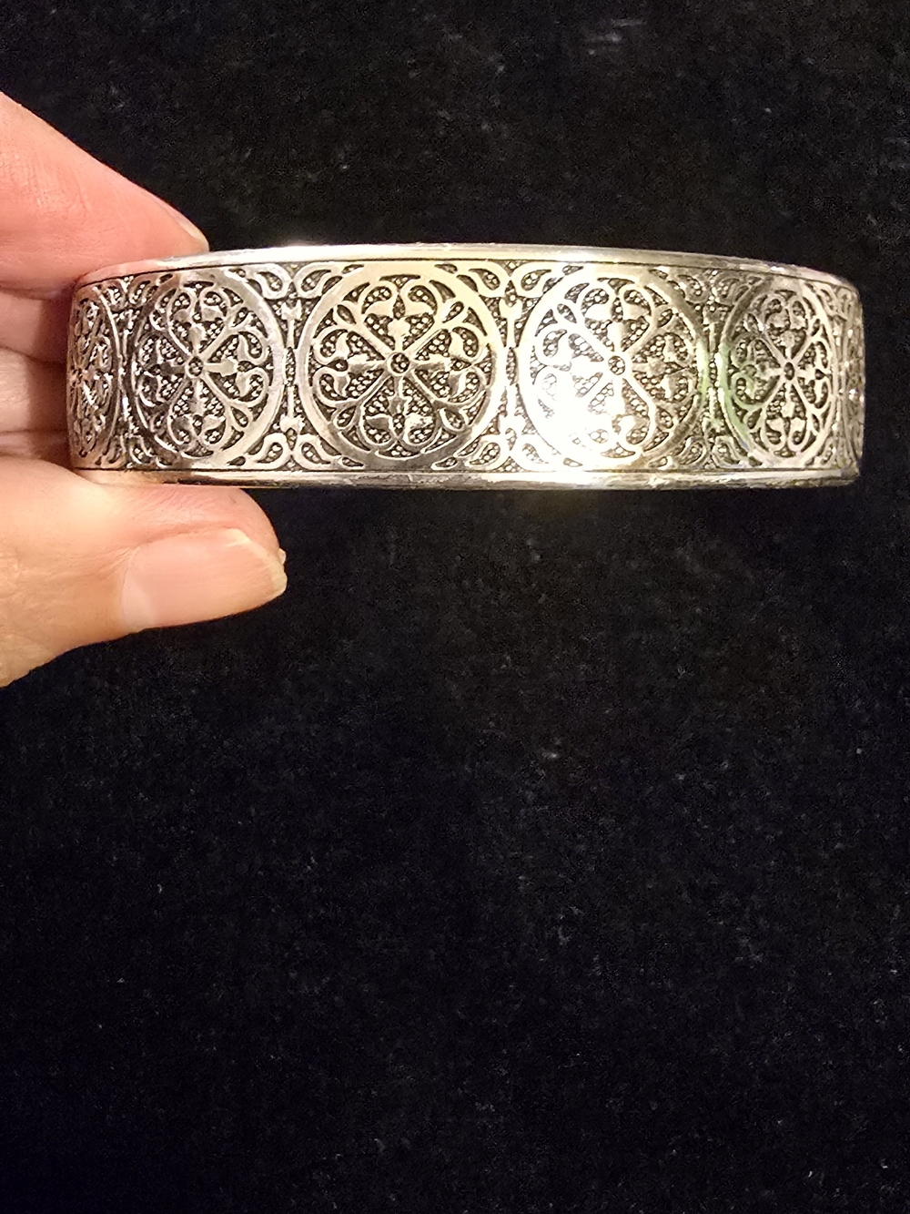 Brighton Ferrara Thin Hinged Bangle